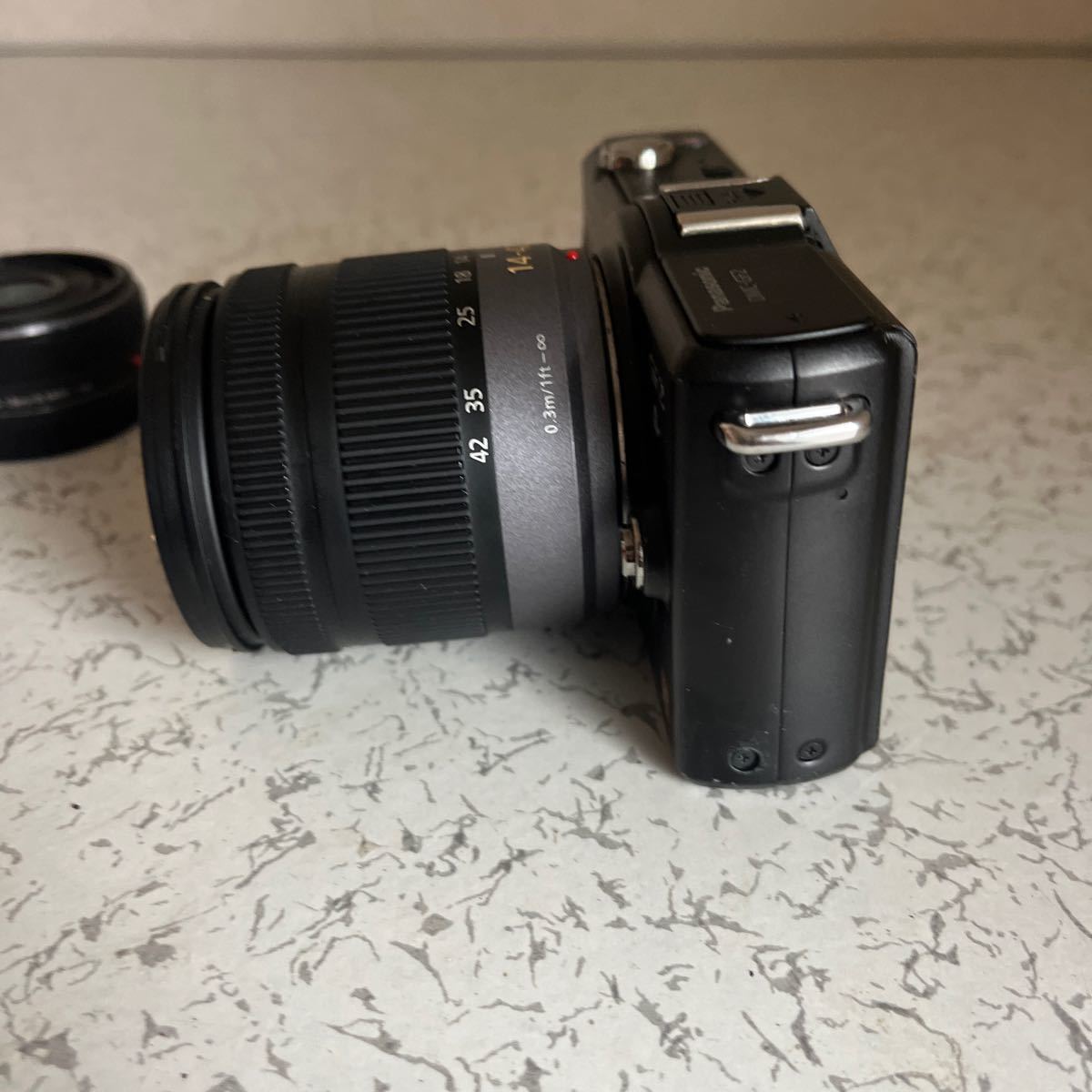 Panasonic LUMIX DMC-GF2 ジャンク Panasonic LUMIX DMC-GF2 ブラック レッド 公式通販
