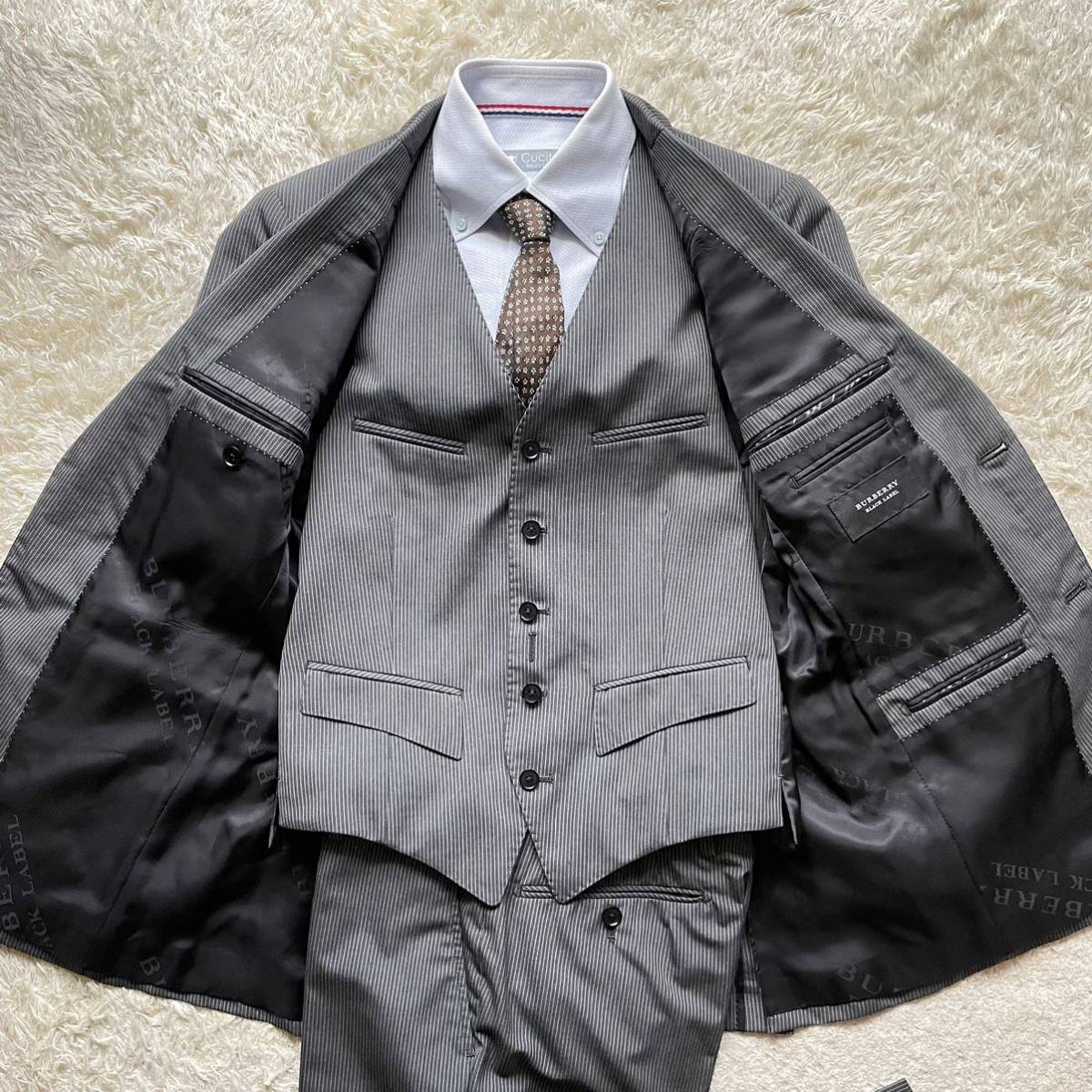 バーバリーブラックレーベル【英国紳士の正装】BURBERRY スリーピース