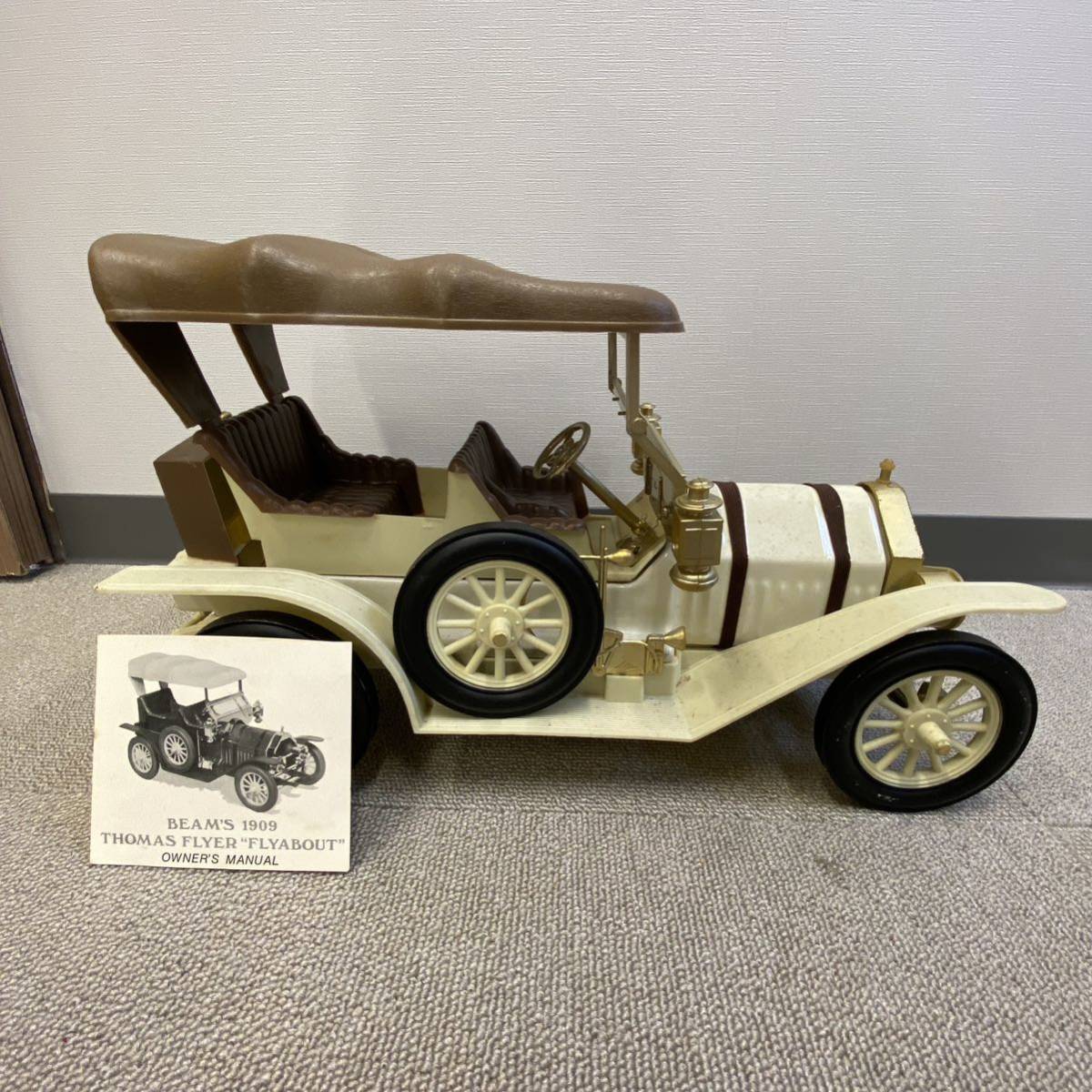 【C-23】未開栓 BEAM`S 1909 THOMAS FLYER FLYABOUT ジムビーム ウィスキー バーボン クラシックカー110車型 750ml 40度 総重量2215g