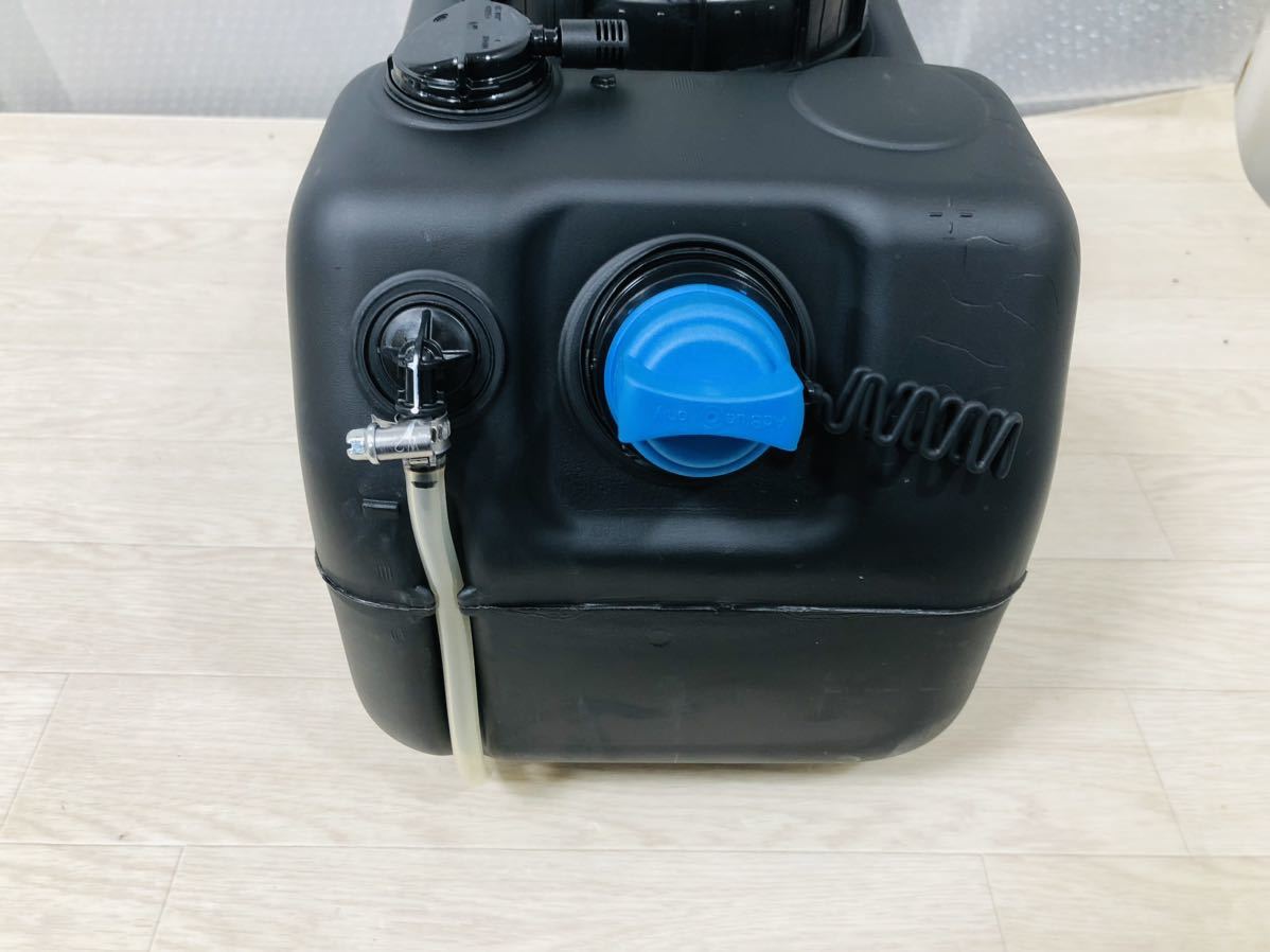 三菱ふそうブルーテックキャンター尿素水タンク 三菱ふそうブルー