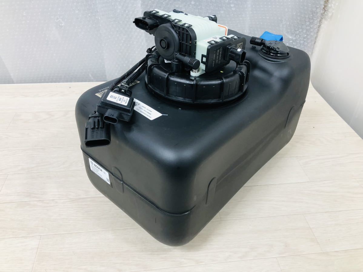 三菱ふそうブルーテックキャンター尿素水タンク 三菱ふそうブルー