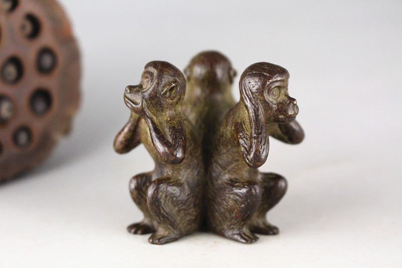 時代煎茶道具 古鏡蓋 重列式神獣鏡紋 環摘 砲口 扁平形 岩肌 鉄瓶 鳴金残欠 極美古銅煎茶道具 質感 | 置物 言わざる 見ざる 蓋置「五徳・万華鏡