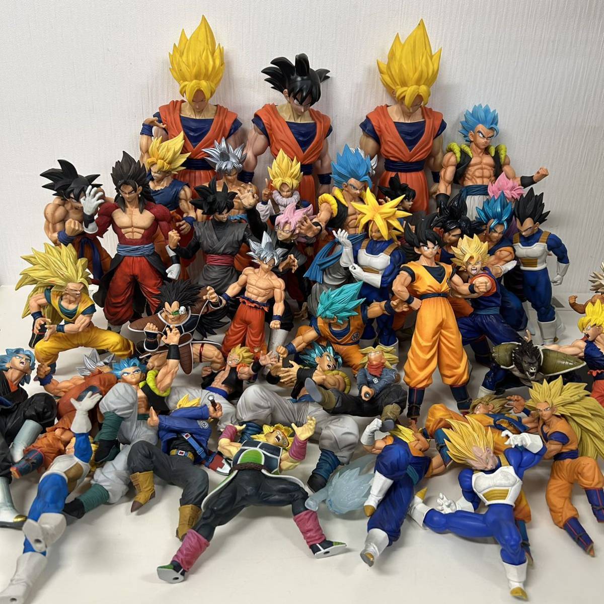 1円スタート】DRAGONBALLドラゴンボール フィギュア 孫悟空 ベジータ