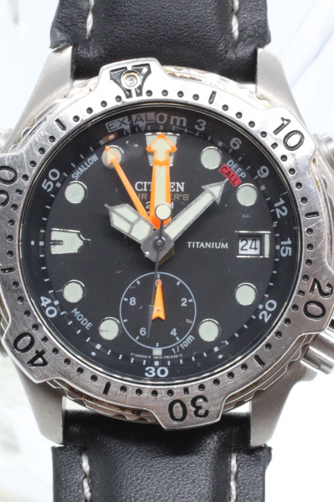 CITIZEN エアダイバーズ 電池交換済 メンズ腕時計 5810-F80120 CITIZEN エアダイバーズ 5810-F80120 チタン【ジャンク】 200M 5810