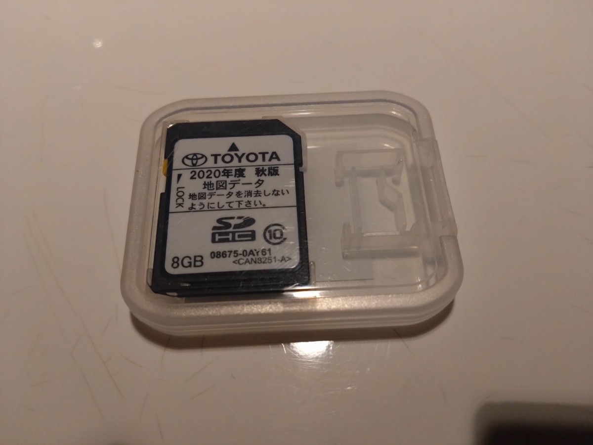 トヨタ純正 カーナビSDカード NSCP-W64 2021年版 トヨタ純正SDナビ NSCP-W64 用 2020年度 秋版 08675-0AY61 中古地図