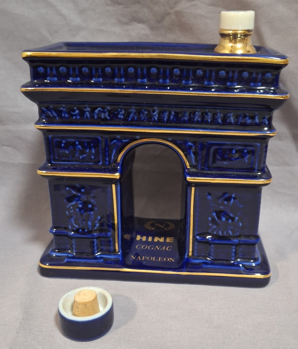 HINE NAPOLEON EXTRA FINE 【古酒/未開栓/ブランデー】NAPOLEON HINE