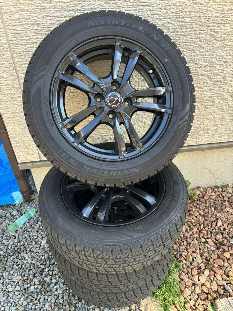 バリ溝 Made in japanスタッドレス 175/65R15アルミ15×5.5J H4 PCD100