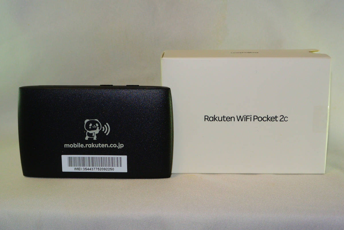 Pocket WiFi Rakuten 2C ZR03M 2c ホワイト - 楽天モバイル 白 ブラック : メルカリ Wi-Fi モバイルルーター 中古楽天