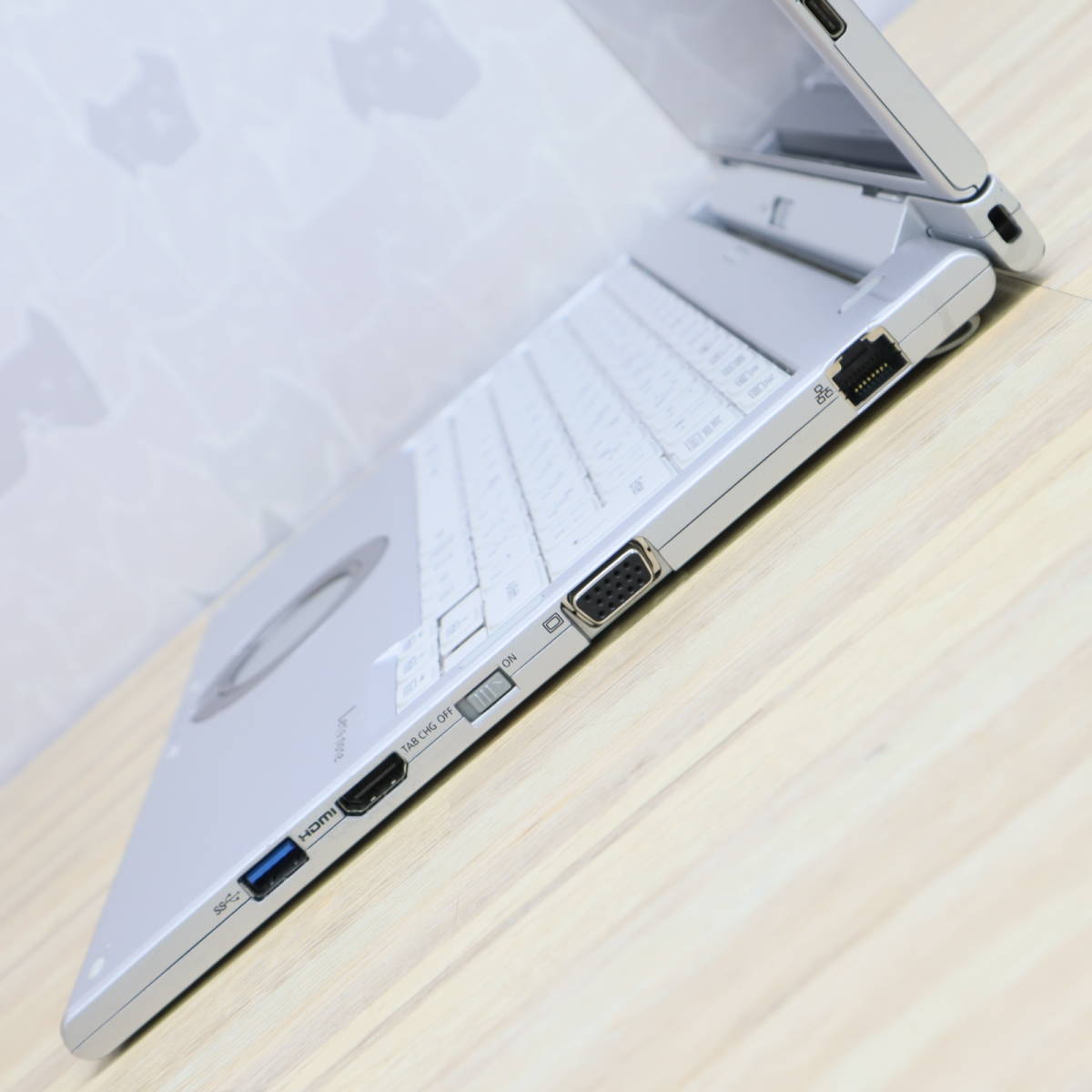 ☆美品 高性能7世代i5！M.2 SSD256GB メモリ8GB☆CF-XZ6R Core i5