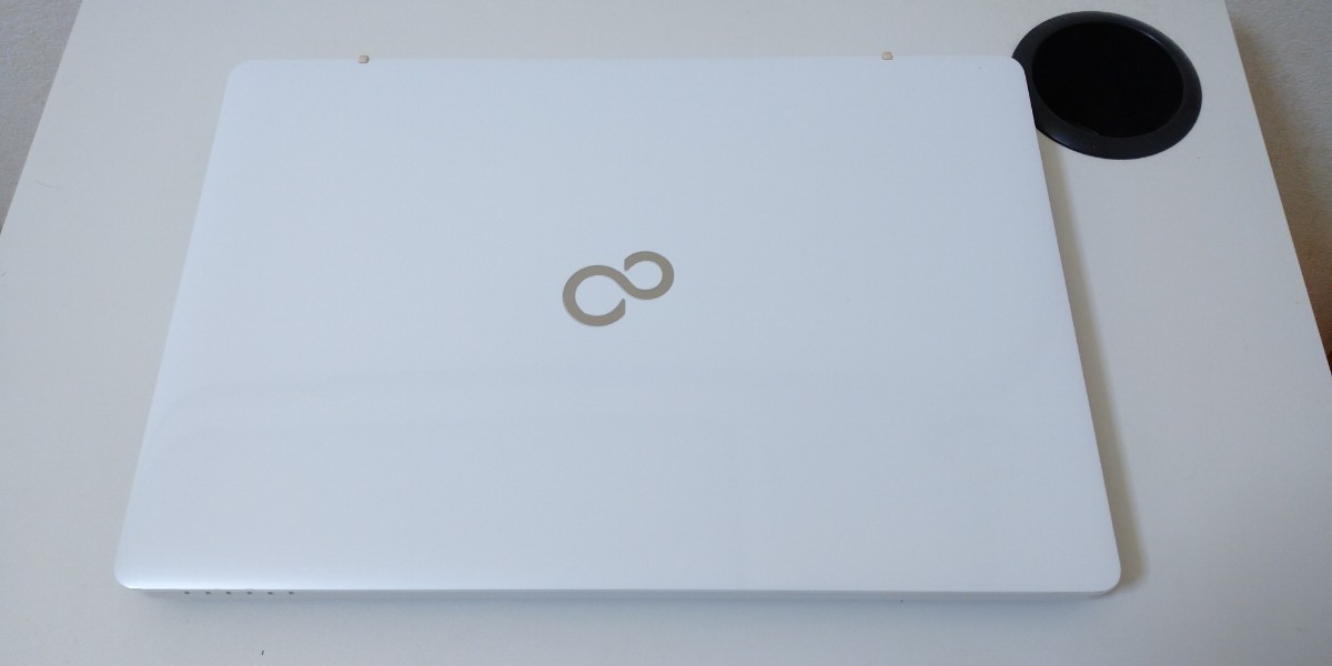 富士通 LIFEBOOK AH50/X Corei7 6700HQ 最大3.50GHz HDD1TB メモリ4GB