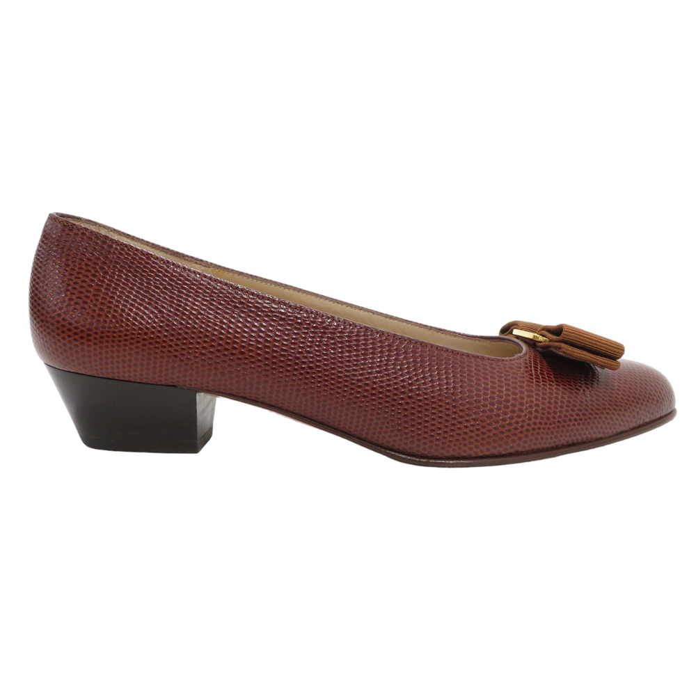 Salvatore Ferragamo サルヴァトーレ フェラガモ ヴァラリボン