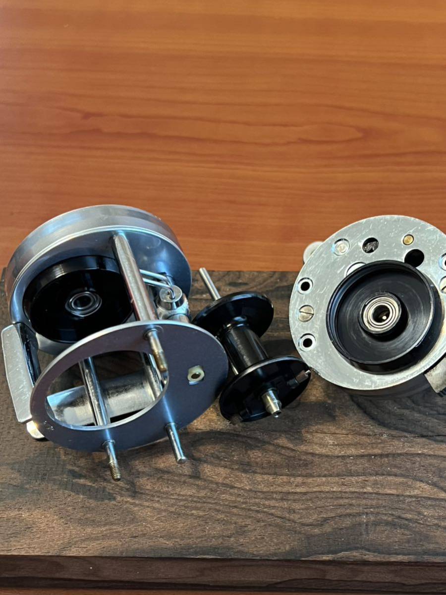 希少品 ABU アンバサダー 2500c 限定復刻版 ビッグクレスト - メルカリ