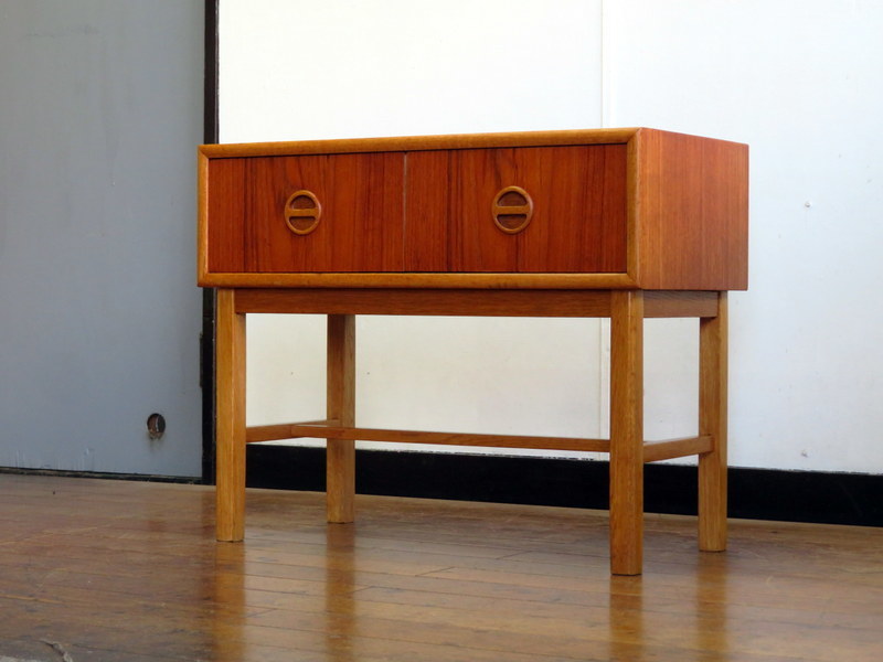 北欧ヴィンテージ・スウェーデン・チーク・２列１段・削り直しメンテ済み/検索・デンマーク・ウェグナー・クリスチャンセン・モーエンセン