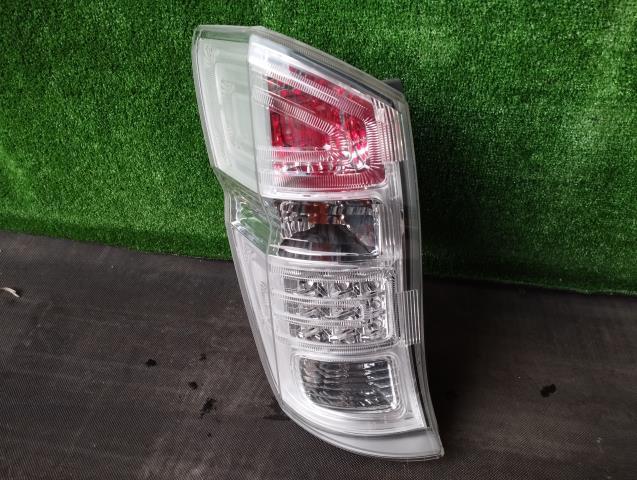 RK5 ステップワゴンスパーダー 左テールランプ ステップワゴン