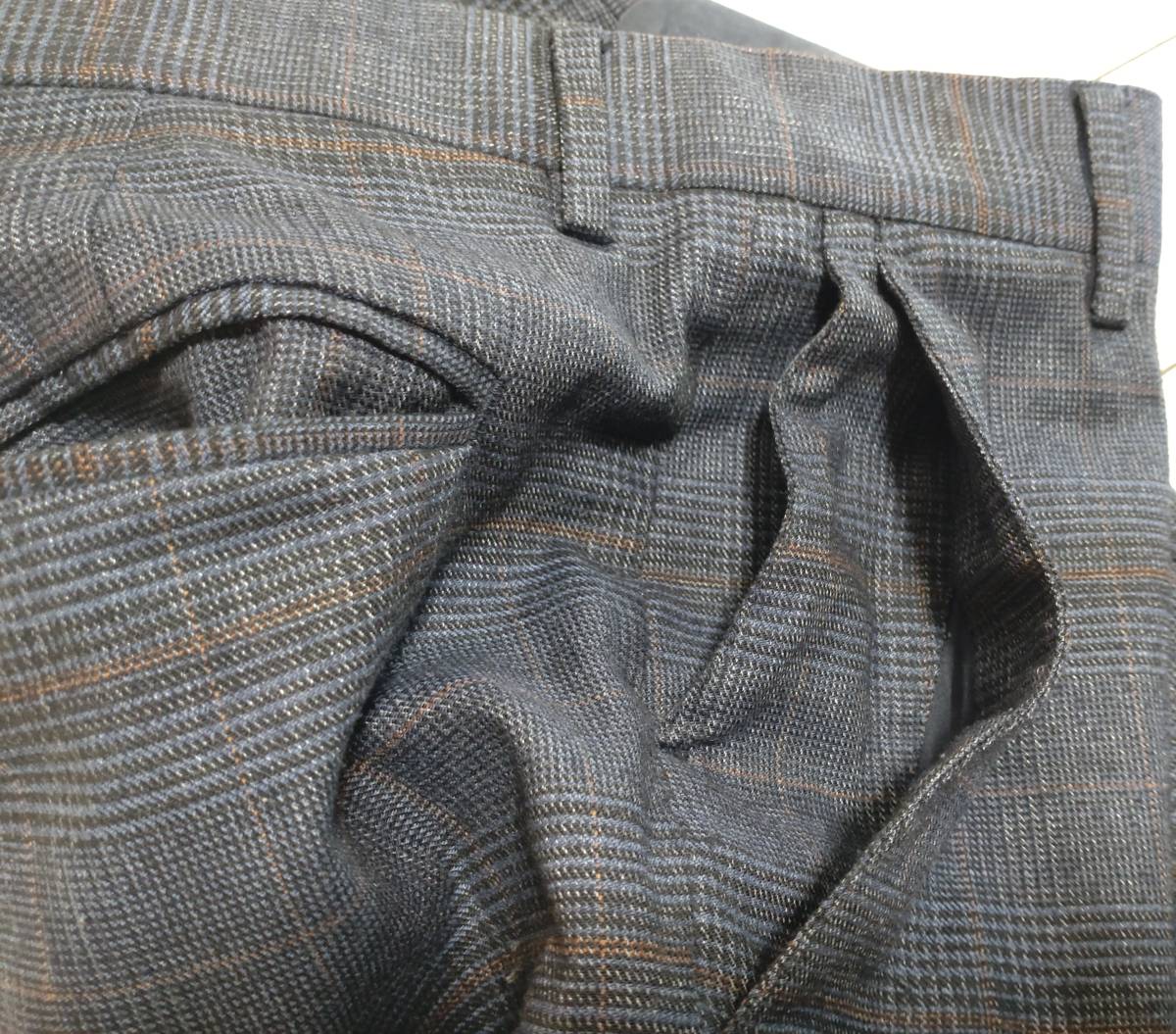 【イタリア製 スーツ サイズM～L 美品】ヴィヴィアン ウエストウッド マン ブルーｘ茶チェック Vivienne Westwood MAN オーブボタン