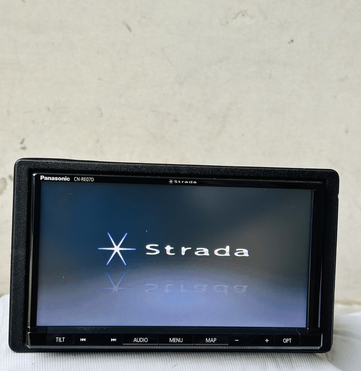 パナソニック ストラーダ CN-RE07D | - 7インチナビ 価格.com