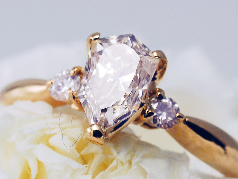 【1円スタート送料無料!】定価400万『美しすぎる』天然ピンクダイヤリング 0.759ct SI2 注目 新品 贈答品 鑑定書付き