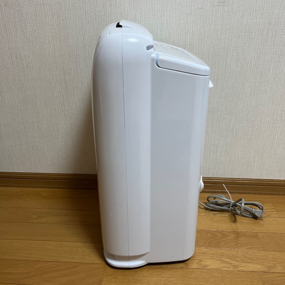 三菱 衣類乾燥除湿機 MJ-P180NX 2019年製 動作確認済 三菱（MITSUBISHI