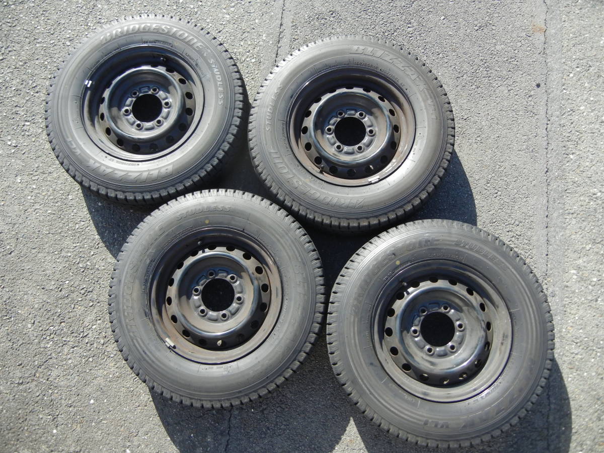 □200系ハイエース 純正ホイール付き□195/80R15 107L ブリザック VL1