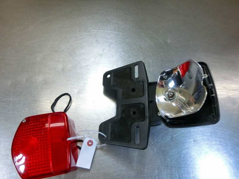 CB400T-AT テールライト、ブレーキランプ☆CB400A、ホーク2、逆車、CB250T