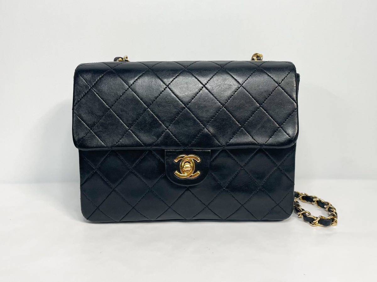 ☆美品☆CHANEL ショルダーバッグ ミニマトラッセシャネル ラムスキン ブラック マトラッセ 