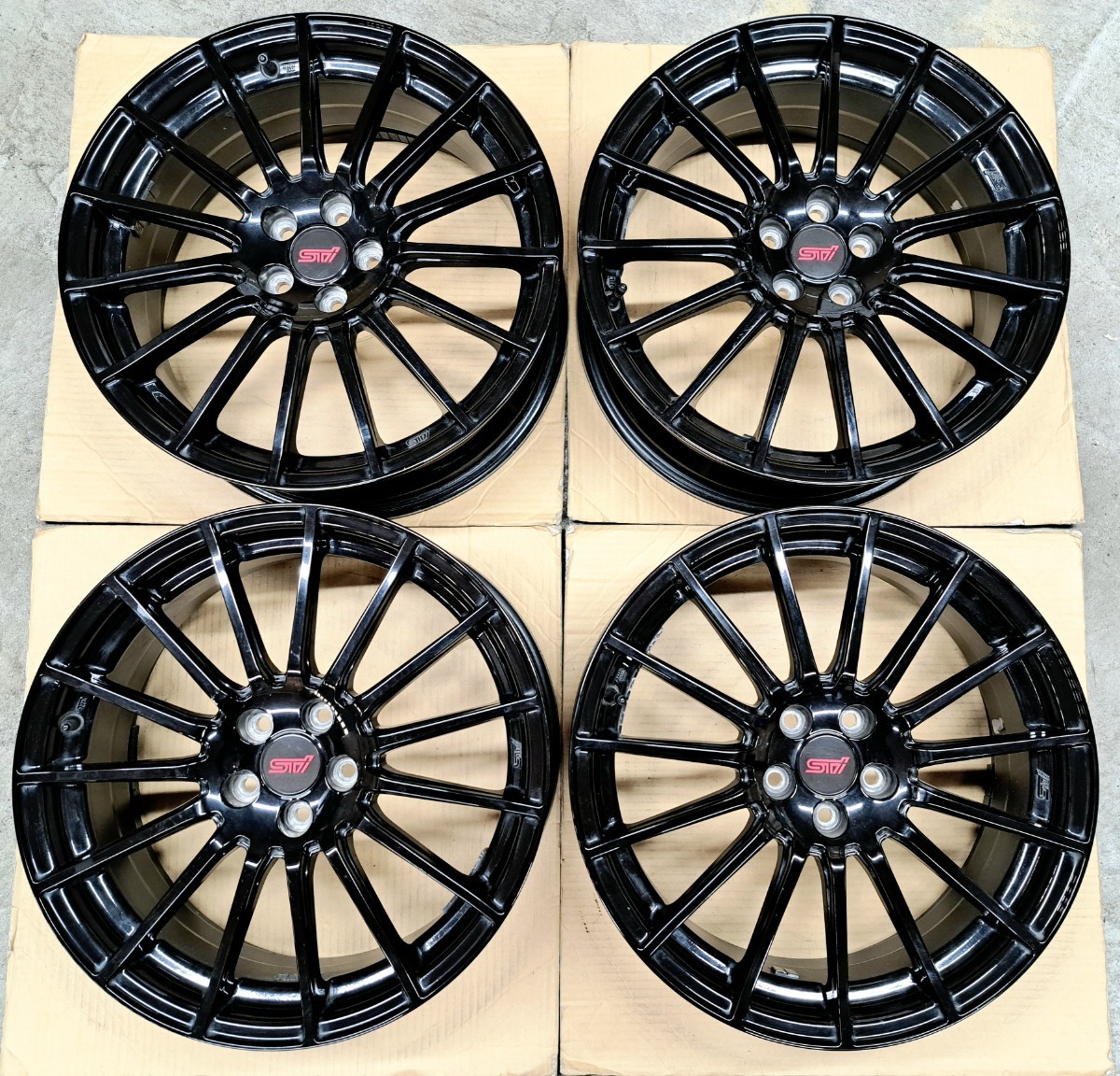 純正　STI オプションタイヤホイール4本セット 極上品】スバル フォレスター STI 純正 オプション 18インチ ホイール