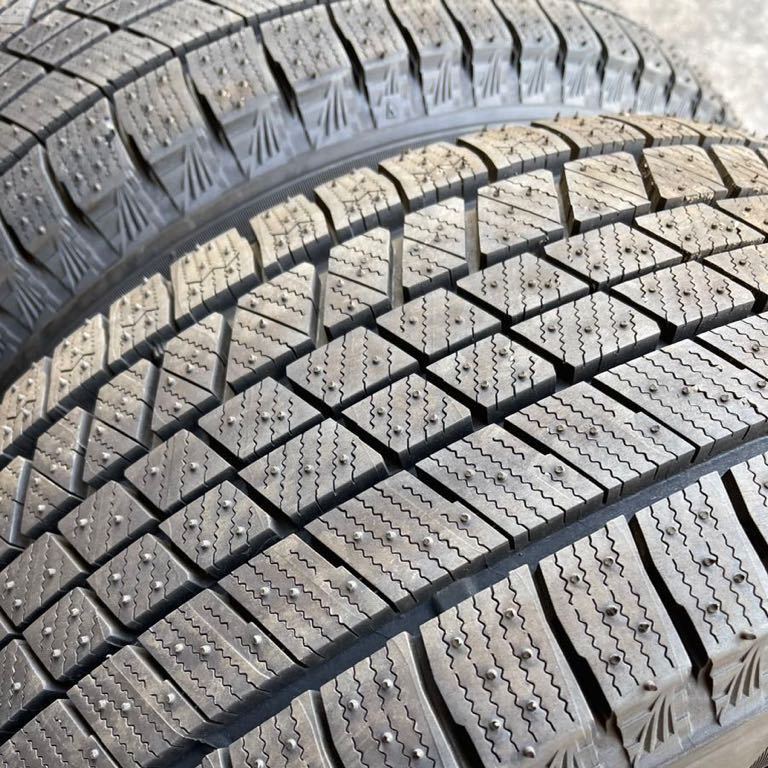 限定セール，人気 2022年 バリ溝 イボ付き BRIDGESTONE BLIZZAK VRX3 225/55R17 97Q 中古品 2本 直接の受け渡し可能 (RK)