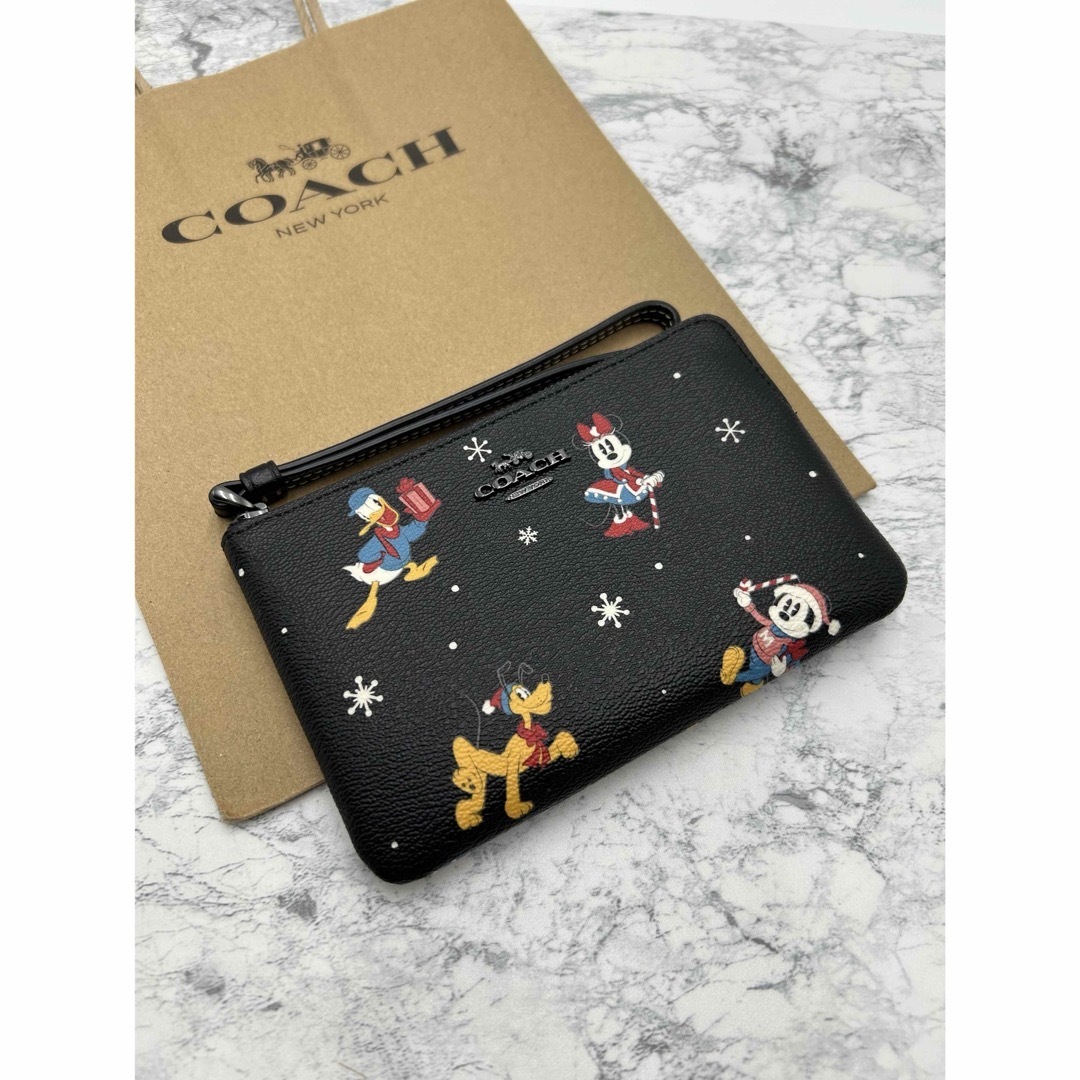 新品未使用 [ディズニー×コーチ] コーナージップリストレット スレッド