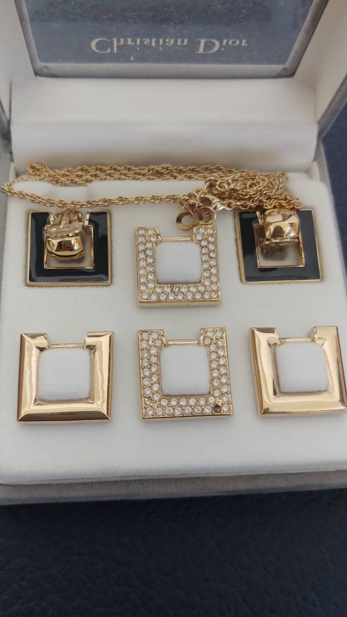 クリスチャンディオール　ネックレス　イヤリング　セット　