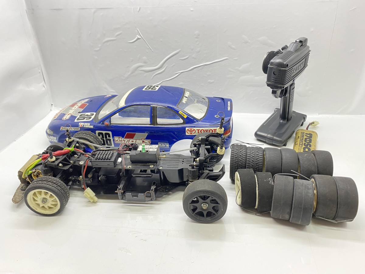 送料無料g28230 SANWA RC ラジコンカー F-12Bリモコン サンワ 1個 モーターカー タイヤ 部品取り まとめ ジャンク