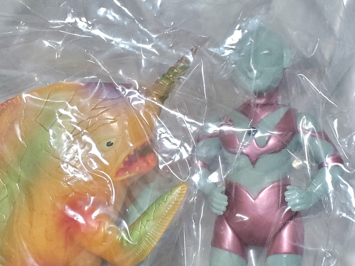マルサン ウルトラマン 海中大決戦セットウルトラマン1期 vs グビラ