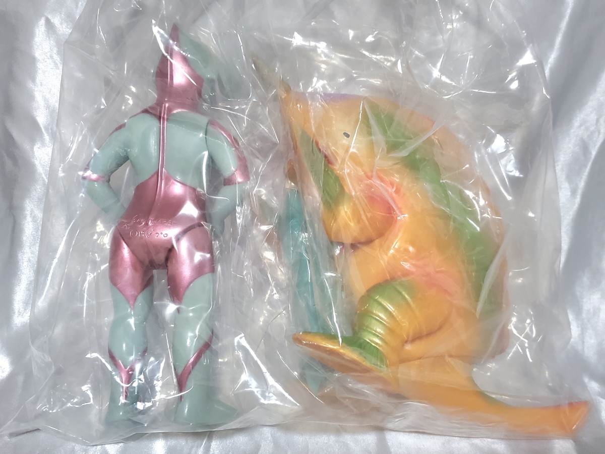 マルサン ウルトラマン 海中大決戦セットウルトラマン1期 vs グビラ