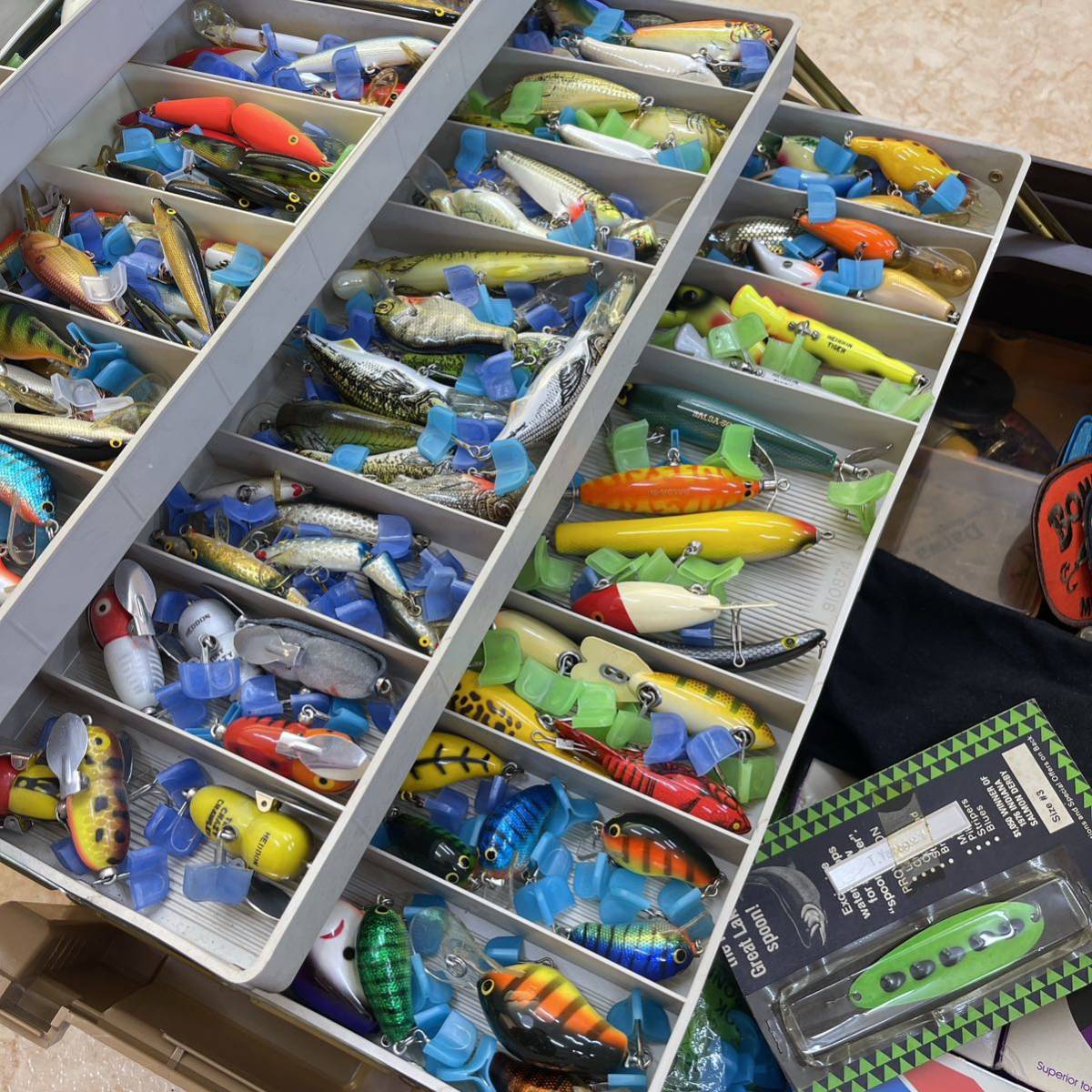 の*ん様 バス釣り ルアーセット タックルボックス付き 大量 引退品
