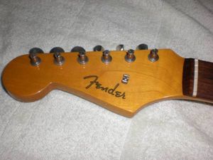 89年製Fender Japan レフティ STRATOCASTER 左用ストラト ネック