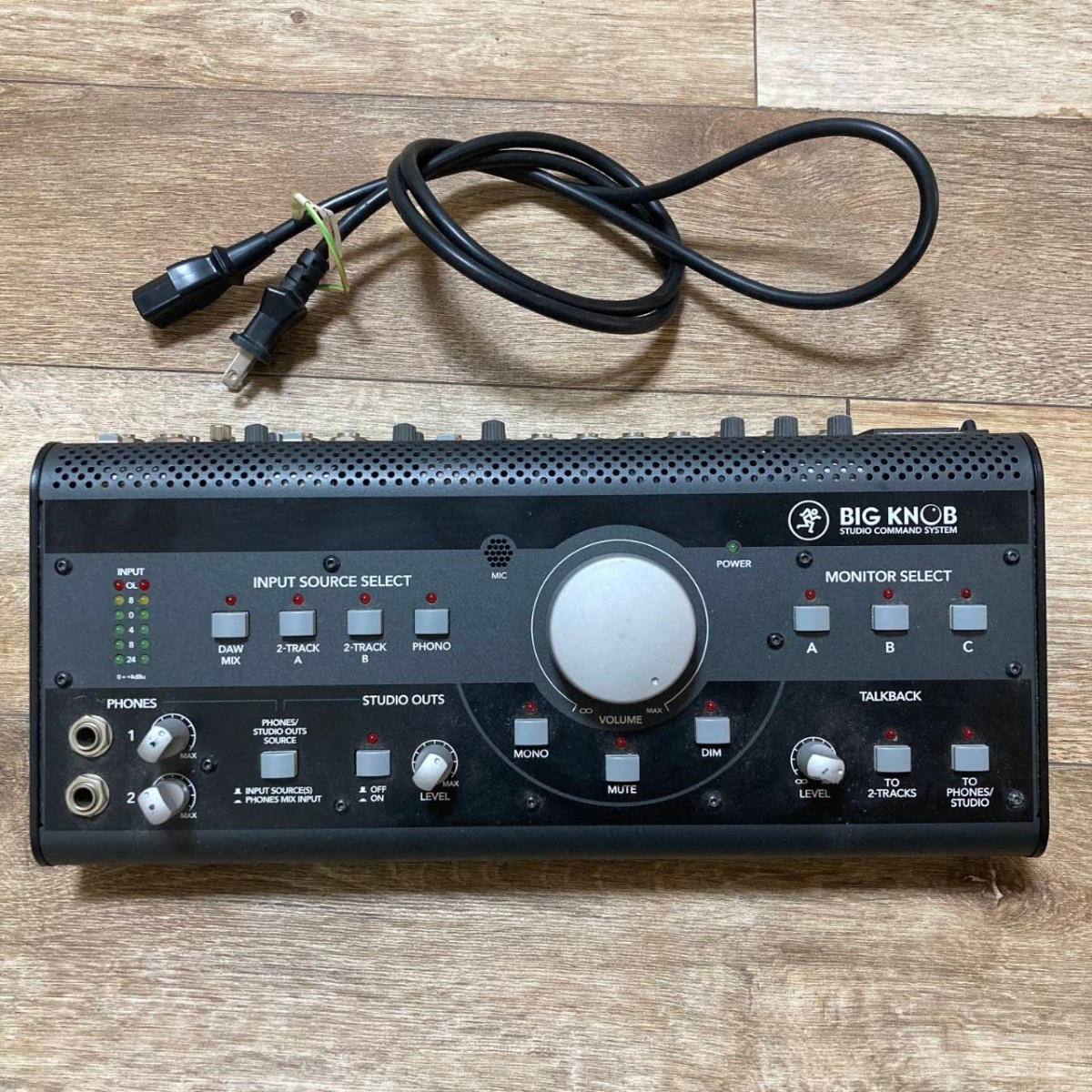 定価5.7万円 MACKIE BIG KNOB モニターコントローラー マッキー Big