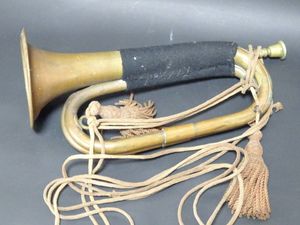 進軍ラッパのYahoo!オークション(旧ヤフオク!)の相場・価格を見る