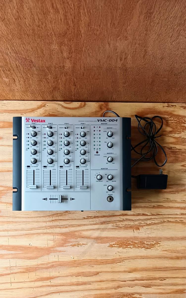 S☆Vestax ベスタクス VMC-004XLu ミキサー DJ ◎美品・動作品