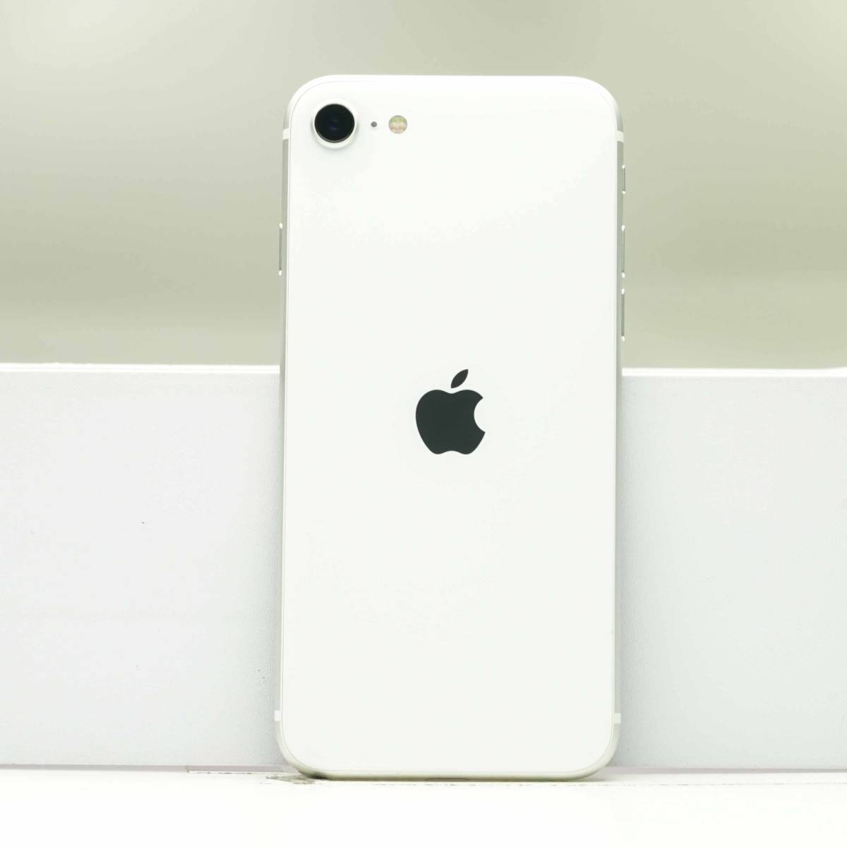 iPhoneSE2 128GB 第2世代 ホワイト SIMフリー 訳あり品 ジャンク 中古