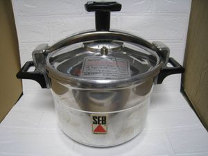 セブ 圧力鍋のYahoo!オークション(旧ヤフオク!)の相場・価格を見る