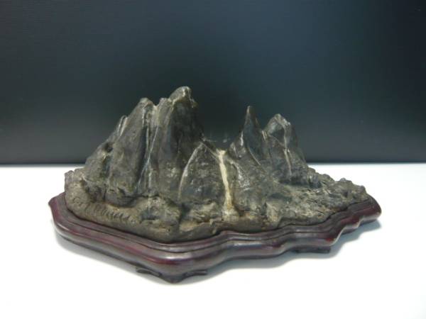 水石名品）紀州古谷石 深山幽谷 渓流 骨董 盆栽 (盆栽)｜売買された