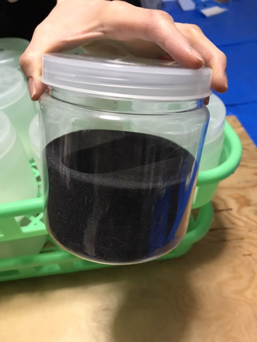 使用済み空ボトル　1400 20本　1200 1本　人工蛹室　1本　カゴ２枚付き_7