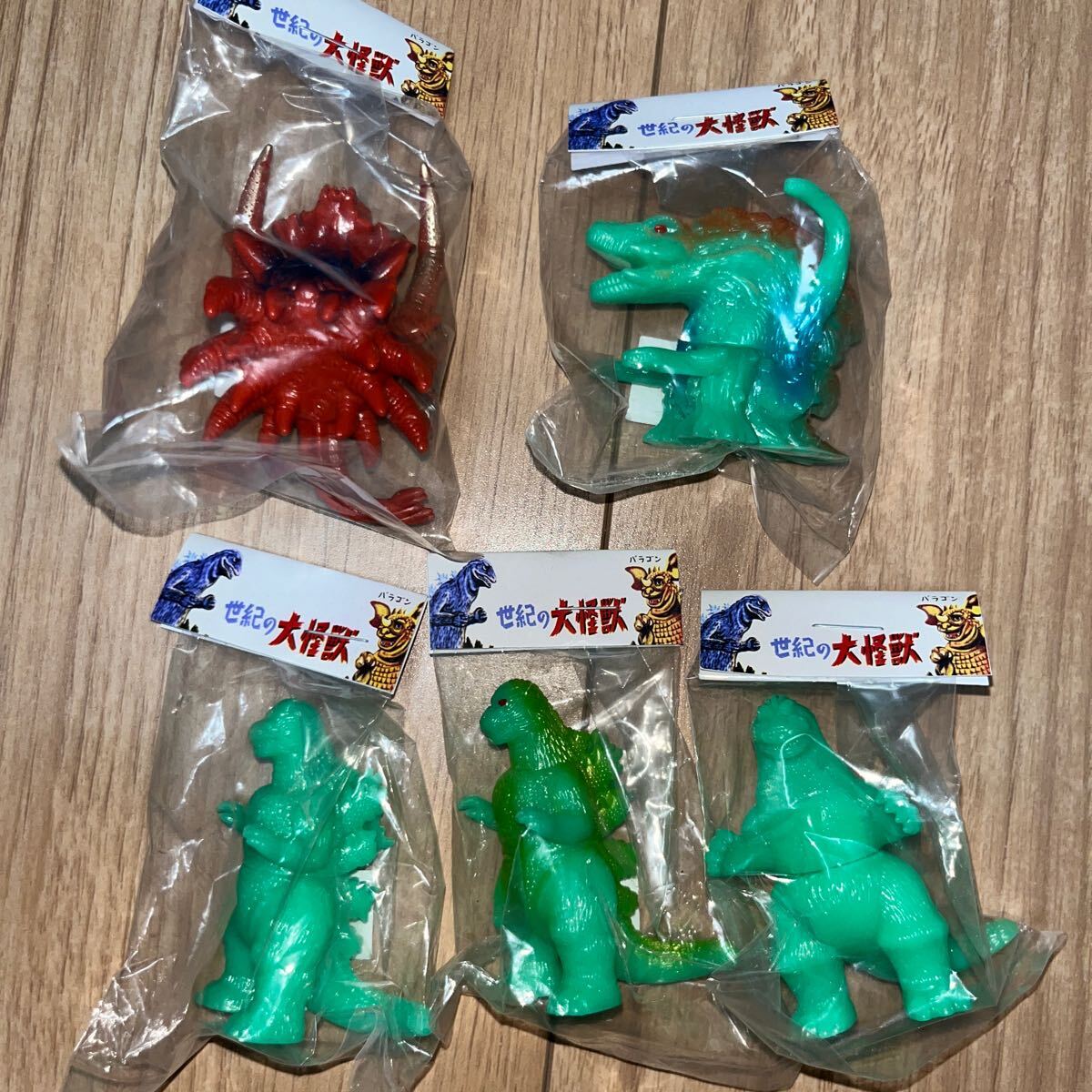 世紀の大怪獣 2019 マルサン ミニソフビ 2体セット マルガチャ デストロイア 塗装済み マルサン ゴジラ ビオランテ ソフビ