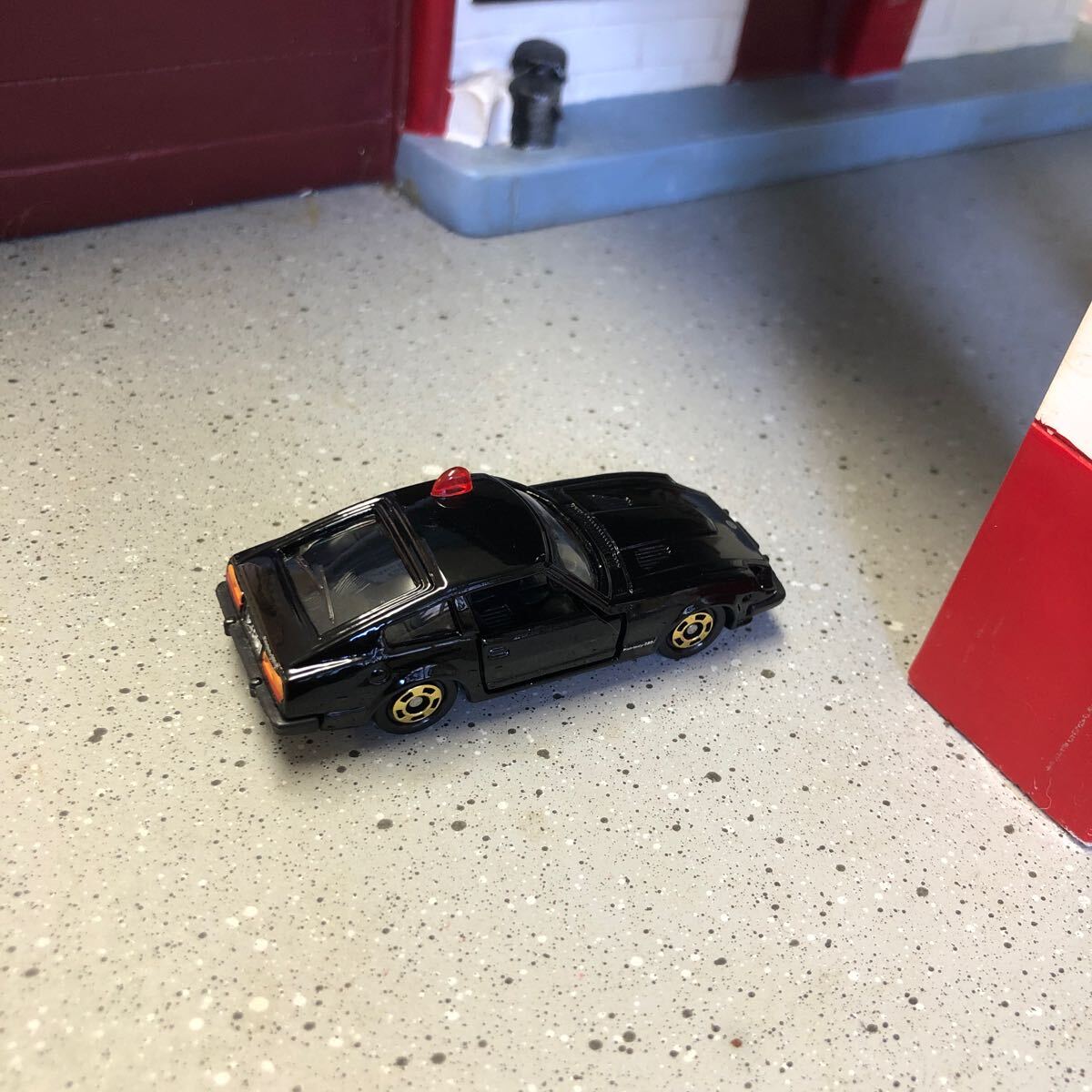 トミカ アピタ ピアゴオリジナル 国産歴代スポーツカーパトカー列伝 第2弾 日産フェアレディZ280Z-T 覆面パトカータイプ_4