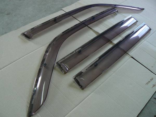 必見！！ダイハツ ムーヴ （Ｌ６００Ｓ） ドアバイザー １台分！_2