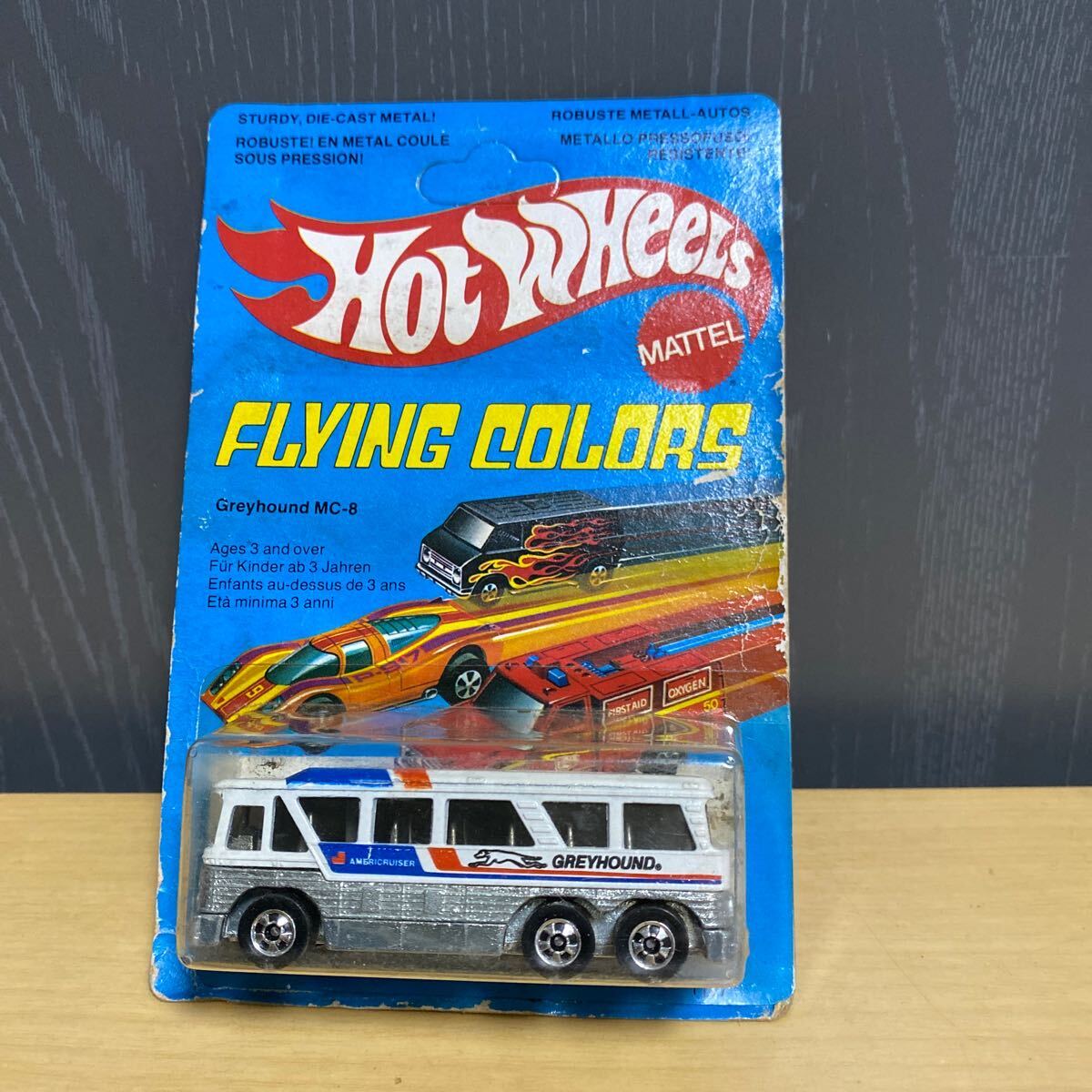 ホットウィール Hot WHEELS Flying Colors Greyhound MC8 当時物(乗用車)｜売買されたオークション情報