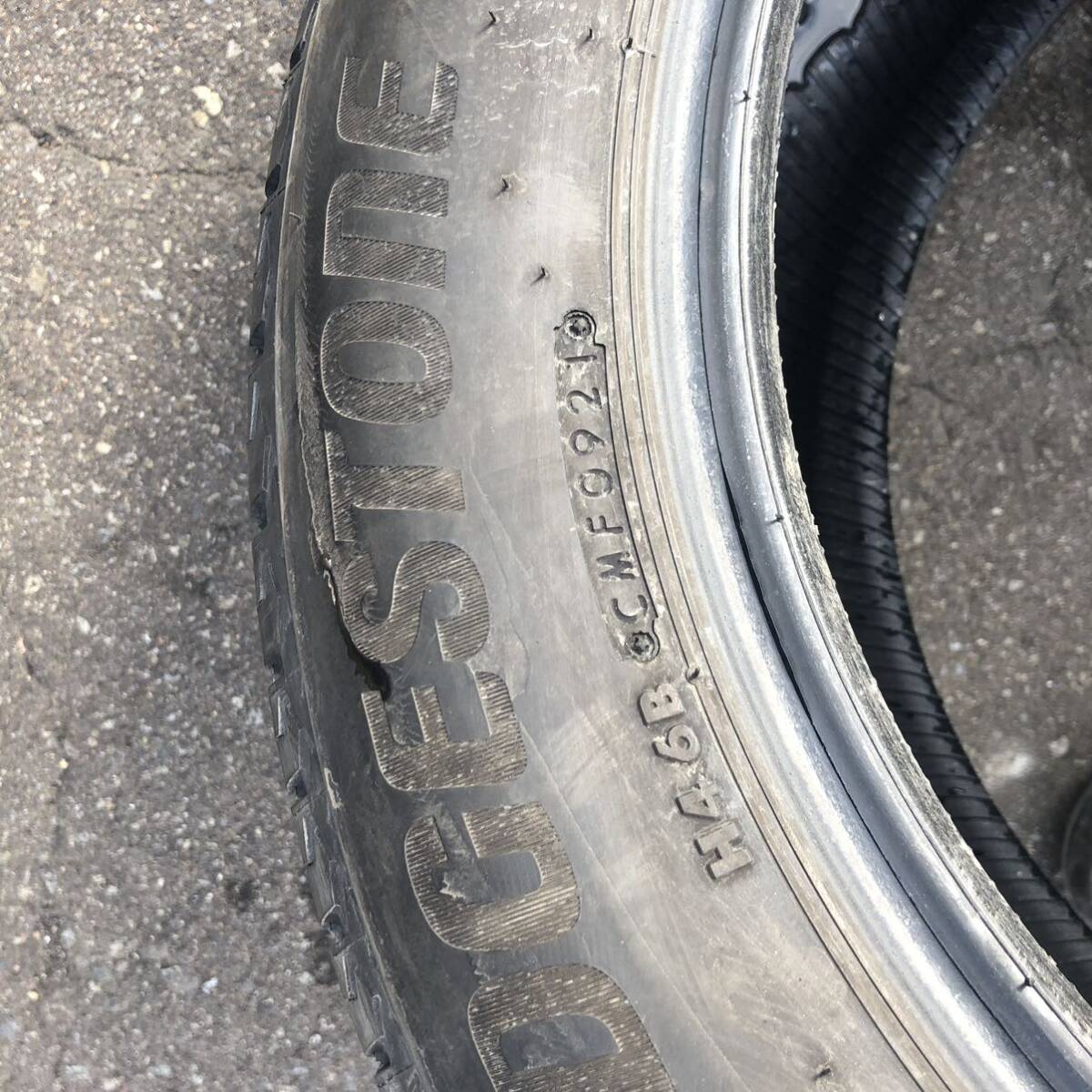 ブリヂストン　235/55R17 アレンザ　LX100 2021年製_8