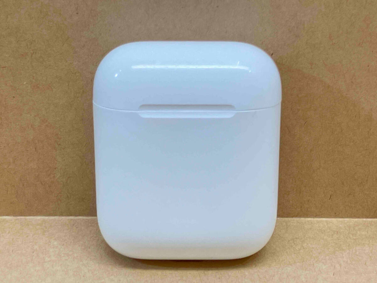 Apple アップル AirPods with Charging Case MV7N2J/A ワイヤレス