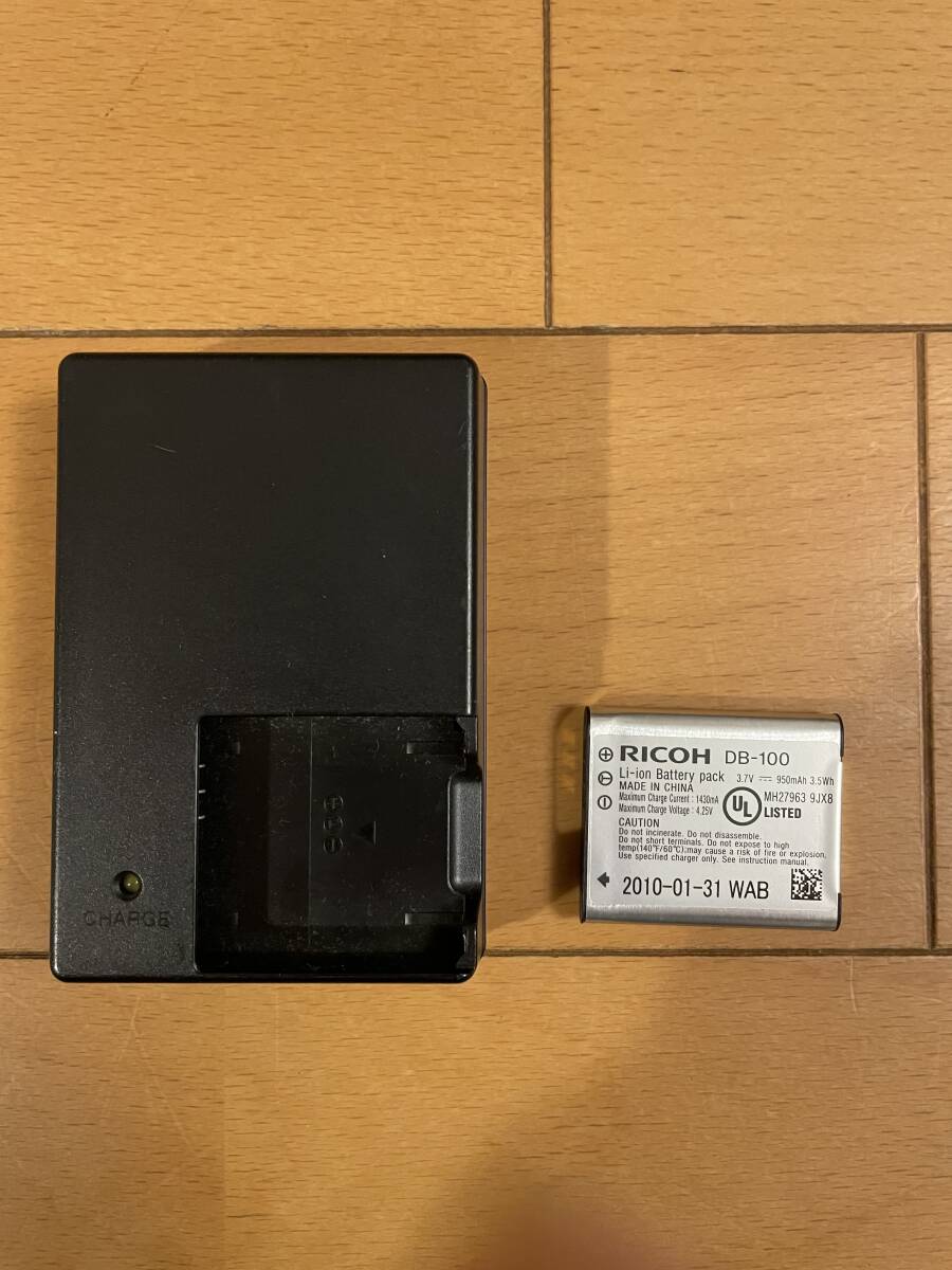 Ricoh デジタルカメラ CX3(すみれ色) 4GB SDカード付き_4