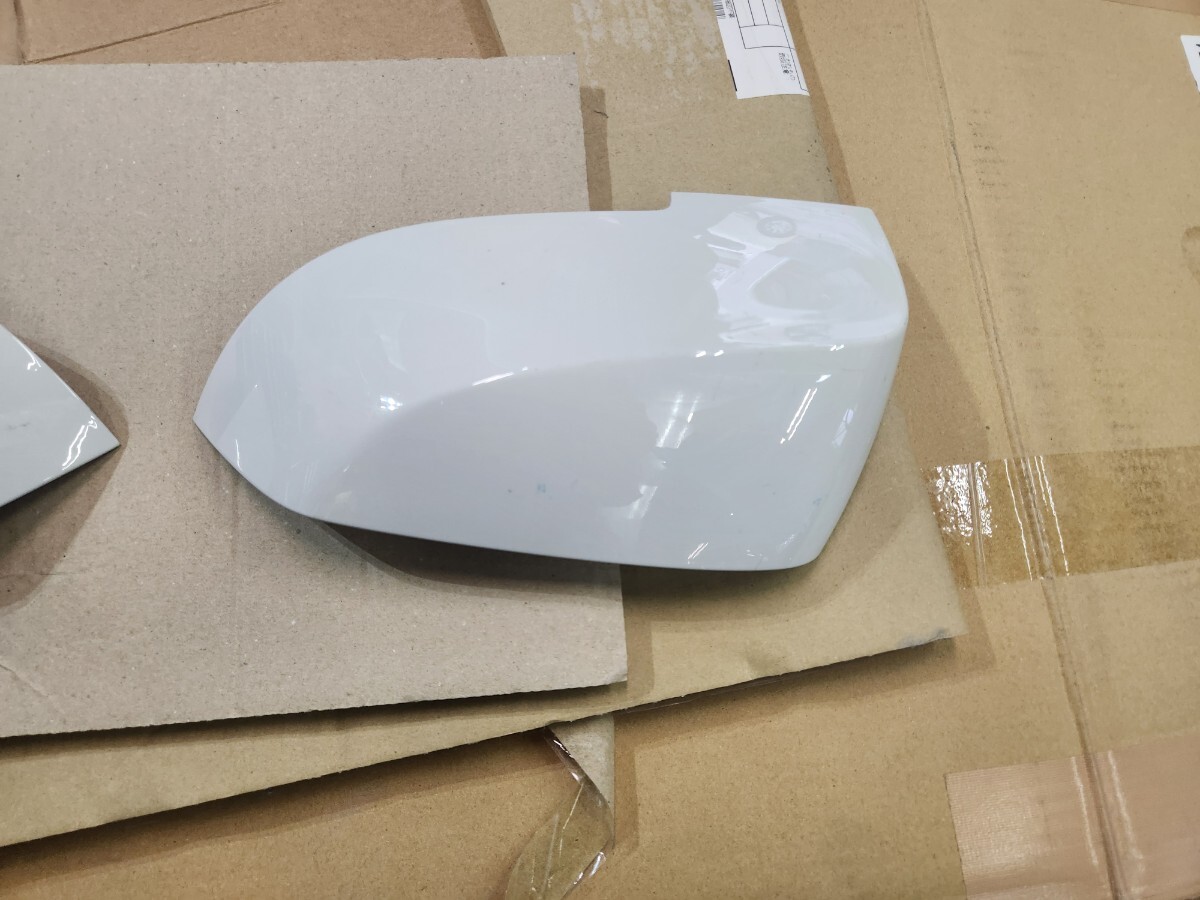 BMW F30 320i 前期 ミラーカバー_3