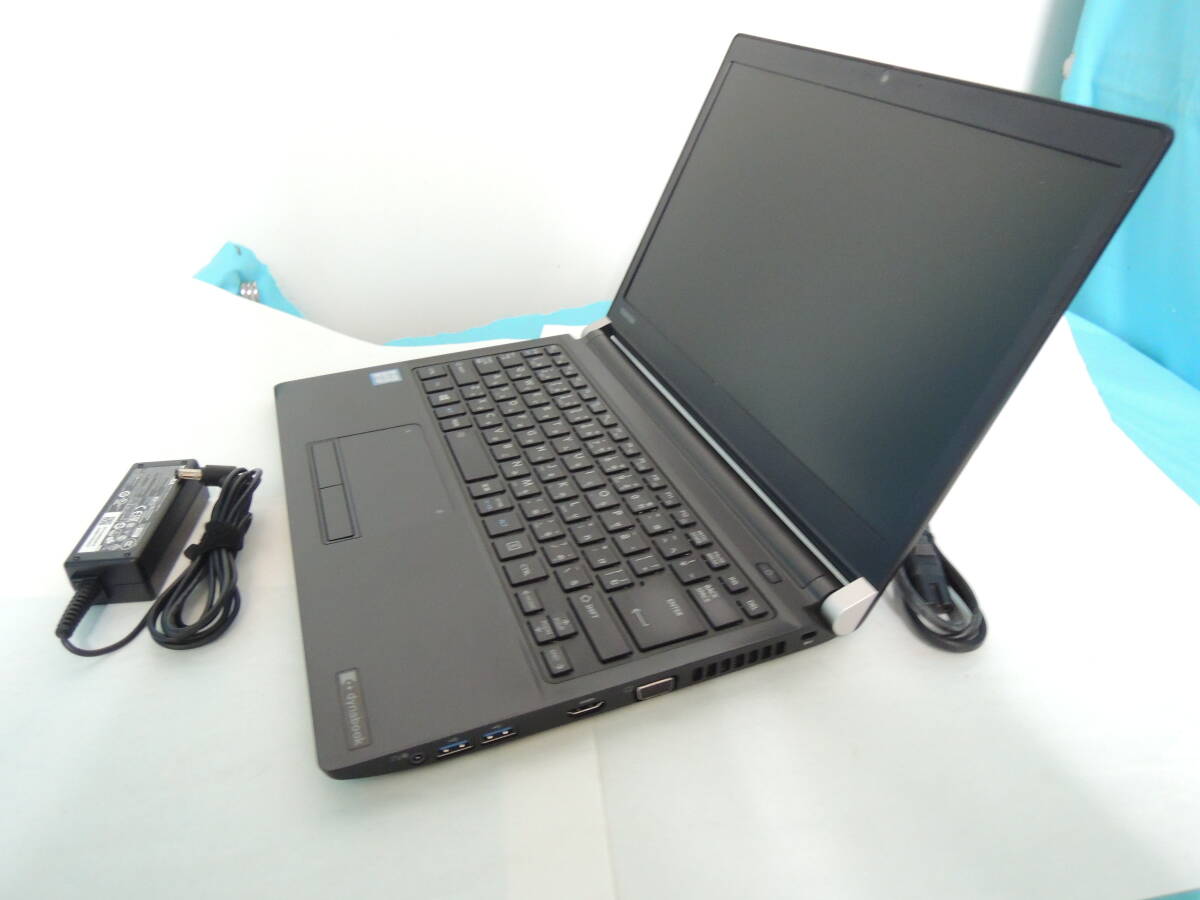 TOSHIBA dynabook R73/U Model:PORTEGE R30-C Series 型番:PR73UFAA447AD81 ...